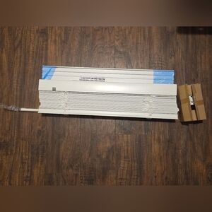 Levolor 20x36 Cordless Classic 2 inch Faux Wood Blinds